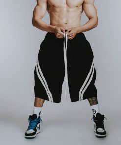 Quần lửng chân cua ĐEN sọc KEM Degrey short pant
